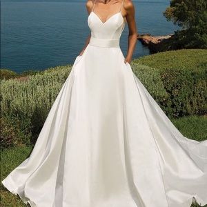 Justin Alexander wedding dress #8927